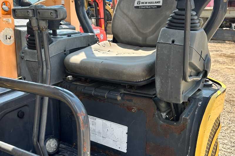 OmecoHub - Immagine NEW HOLLAND E17C